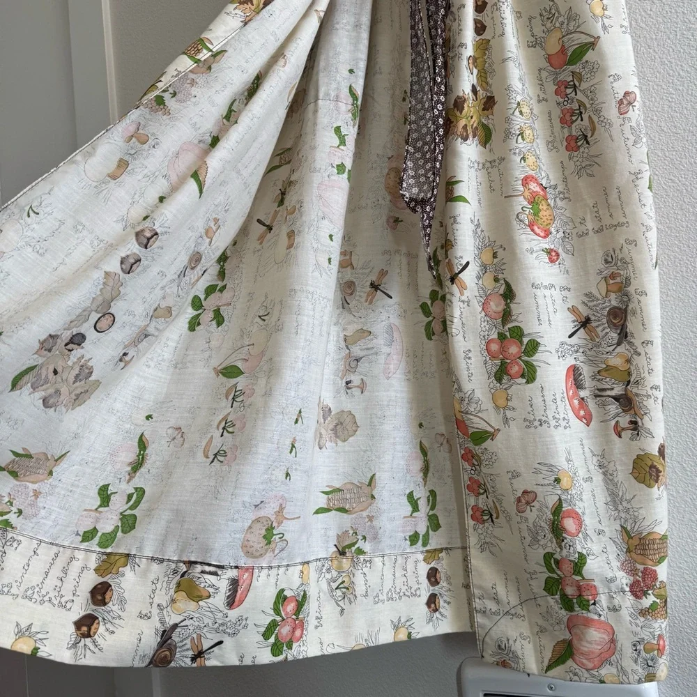 Vintage Floral Fruit Mushroom Print Apron Dress Tie Back Trad Cooking Cottage - Picture 12 of 13